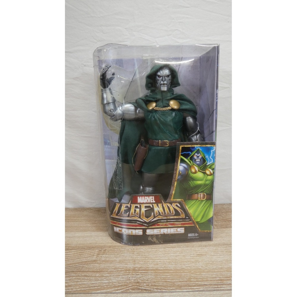 Marvel Legends Icons Series Doctor Doom - New